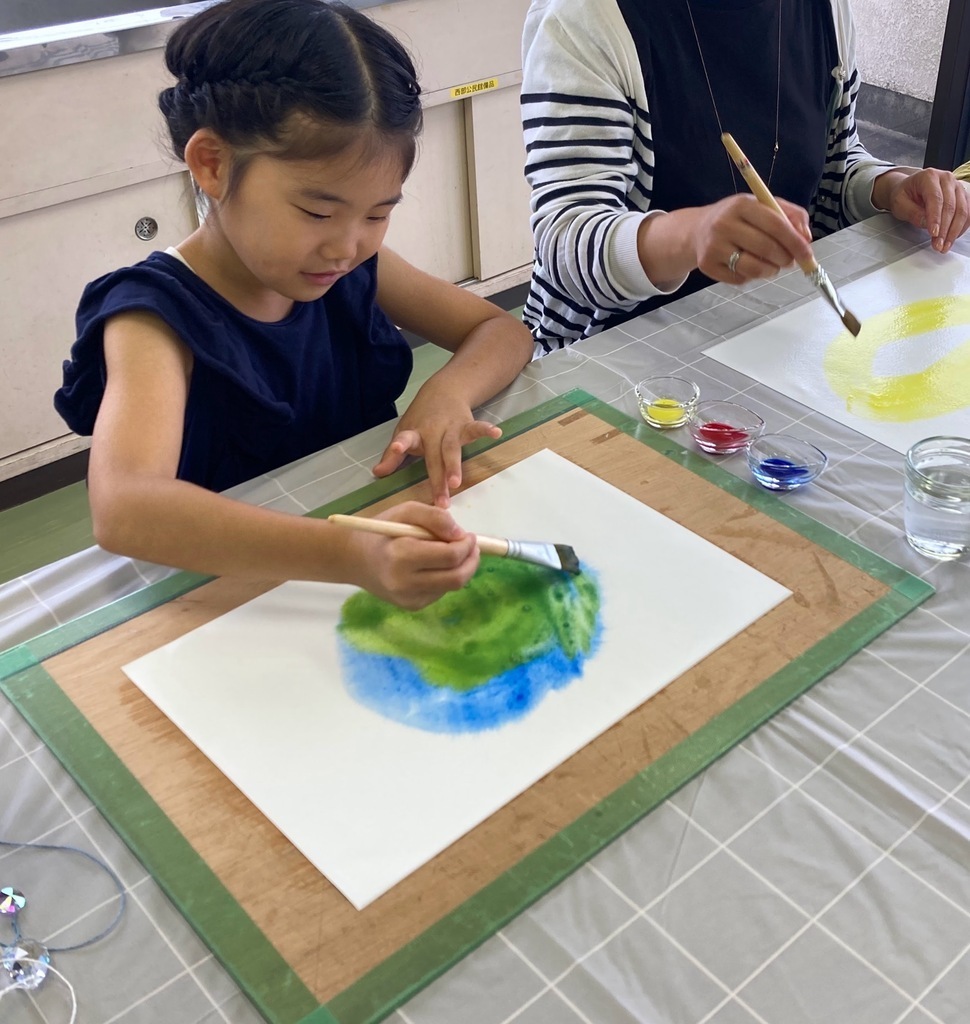 おだやかな集中が生まれる、にじみ絵の時間