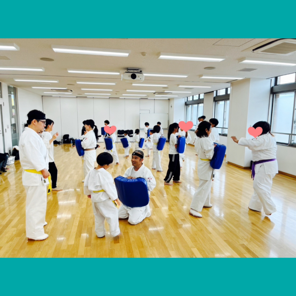 親子で育つ『空手道』体験